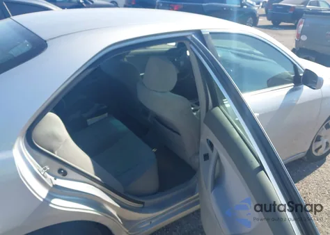 2009 Toyota Camry Le z USA, uszkodzony, nr VIN 4T1BE46K79U369157